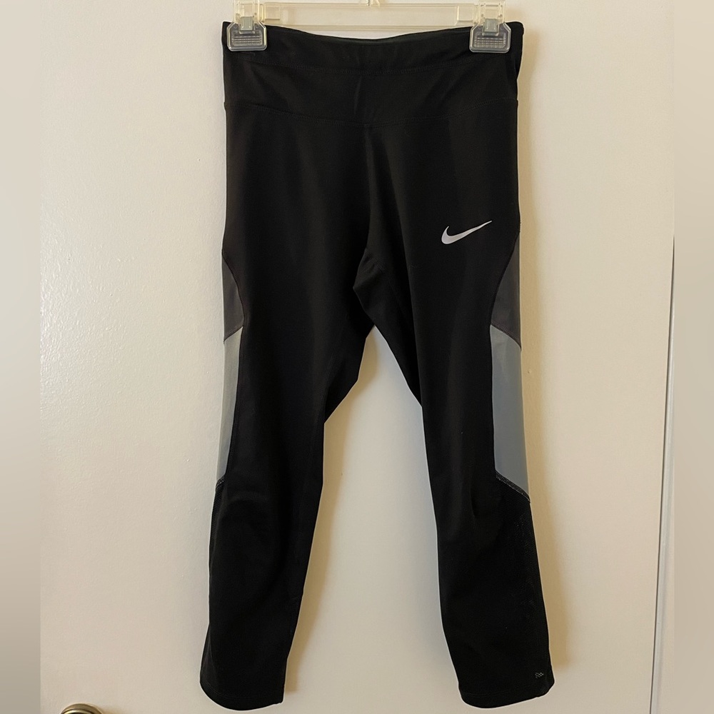 Nike Dri-Fit Cropped Leggings
